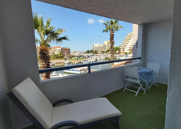 شقة Beau T2, Tres Calme, 3*, Premiere Ligne De La Marina En Roussillon *