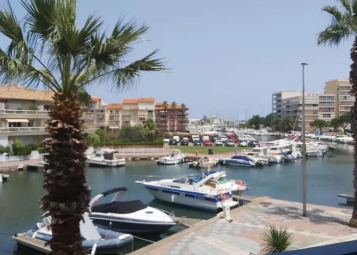 شقة Beau T2, Tres Calme, 3*, Premiere Ligne De La Marina En Roussillon كانيه